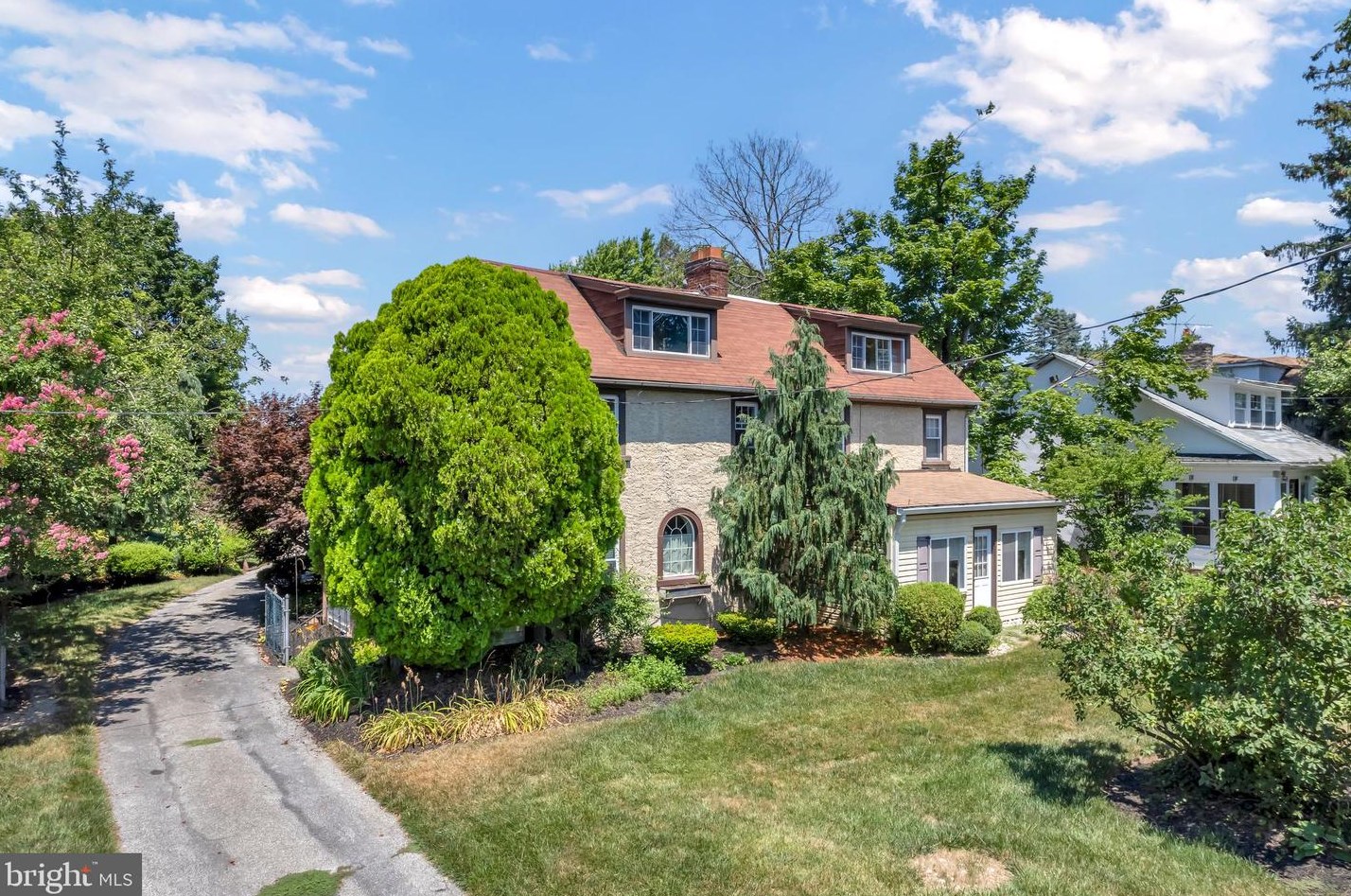 1225 Washington Ln, Philadelphia, PA 19138-1045