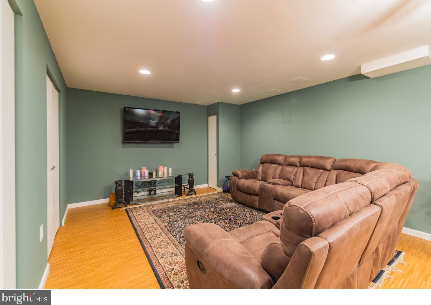 3335 Wiehle St, Philadelphia PA  19129-1751 exterior