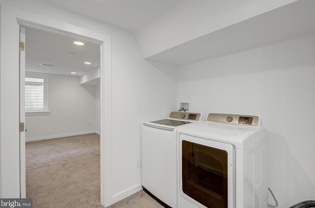 2049 Sigel St, Philadelphia PA 19145-2127 exterior