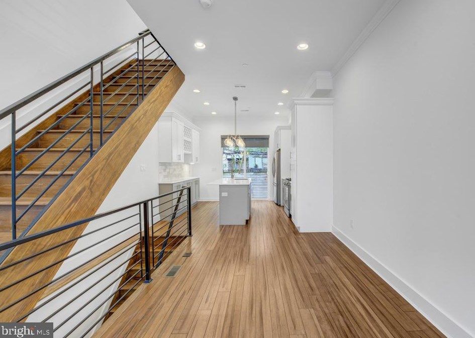 2049 Sigel St, Philadelphia PA 19145-2127 exterior