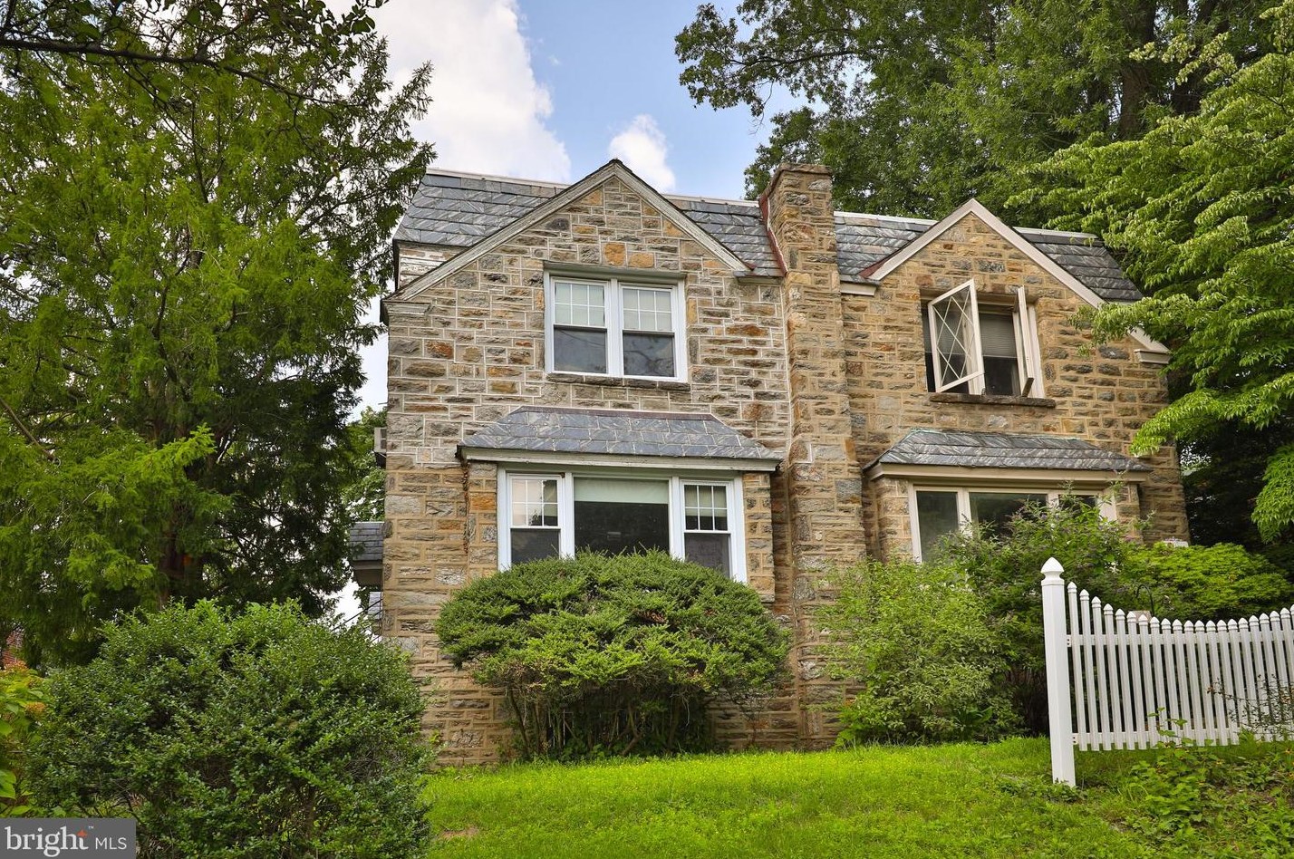 415 Sedgwick St, Philadelphia, PA 19119-1307