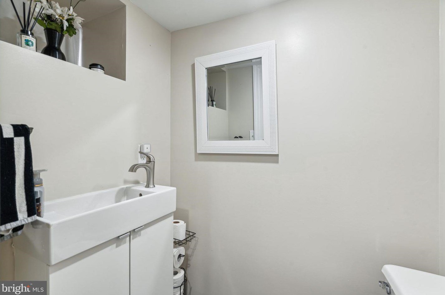 2639 Wilder St, Philadelphia PA  19146-4420 exterior