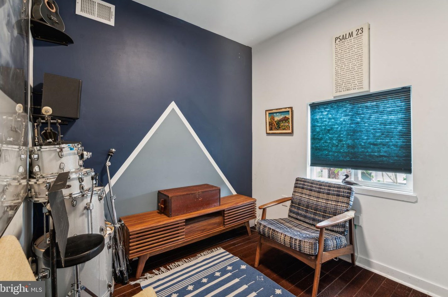 2639 Wilder St, Philadelphia PA  19146-4420 exterior