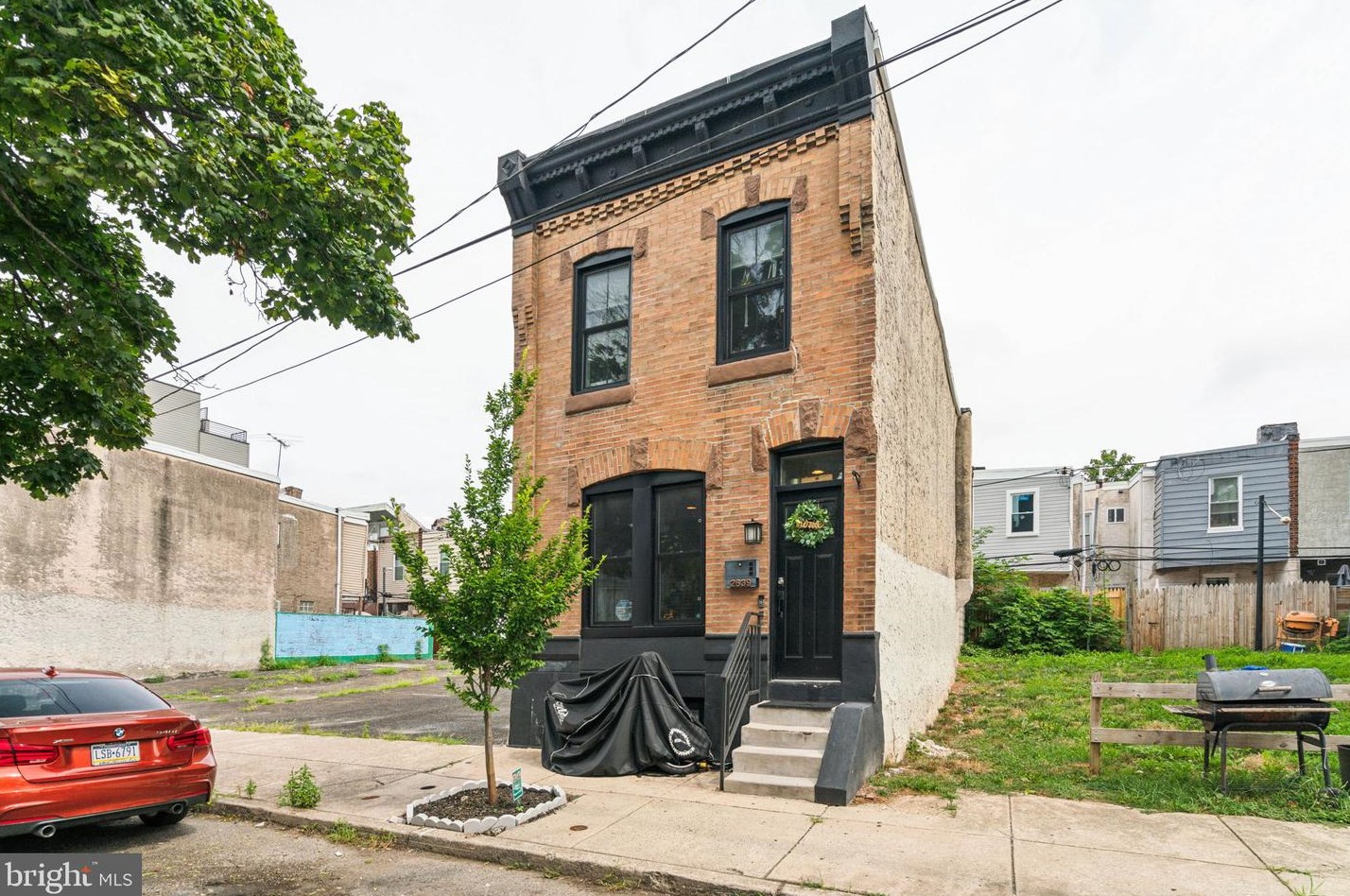 2639 Wilder St, Philadelphia PA  19146-4420 exterior