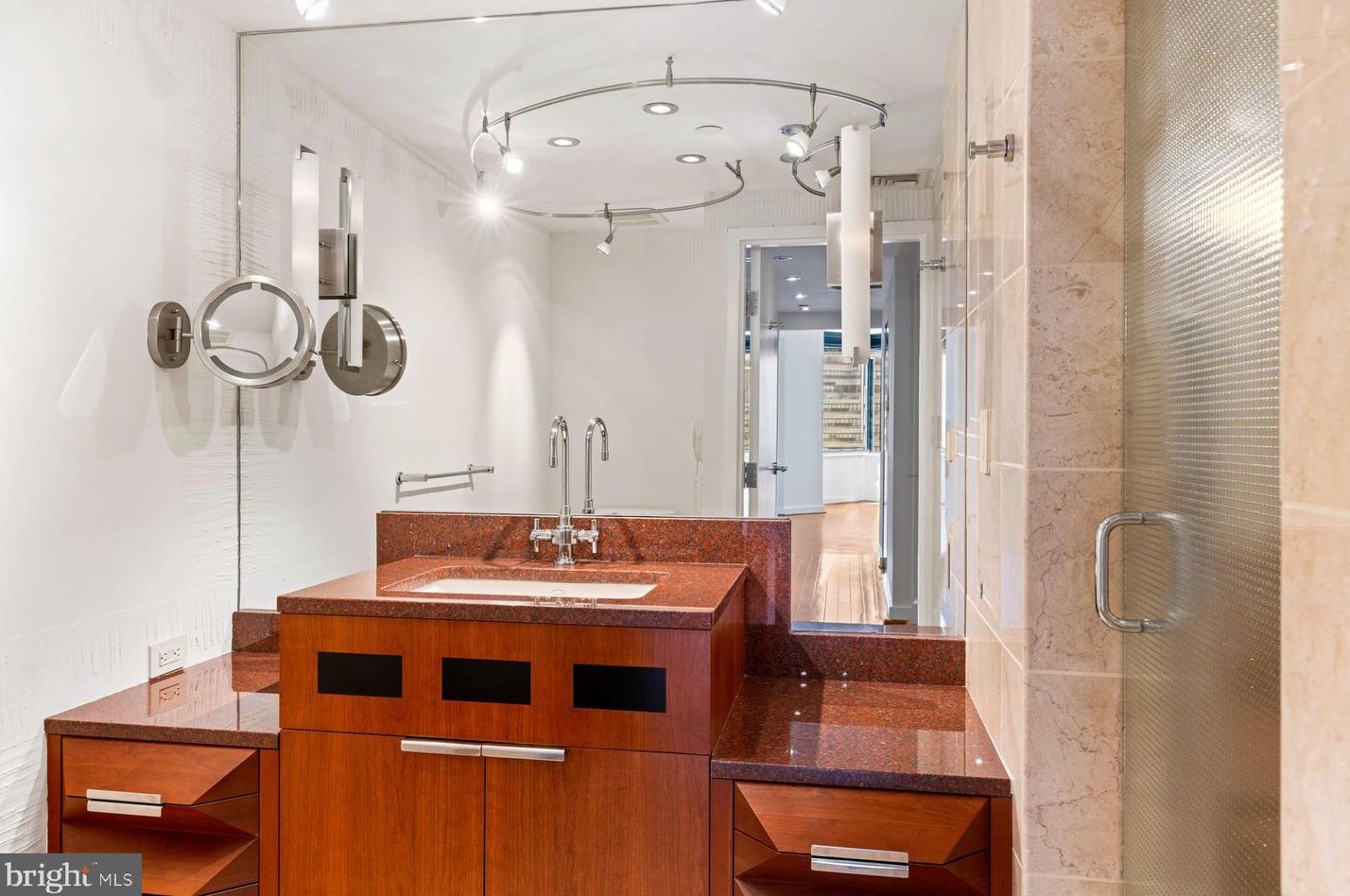 202-10 Rittenhouse Sq, Philadelphia PA 19103 exterior