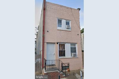 762 E Hilton Street, Philadelphia, PA 19134 - Photo 1