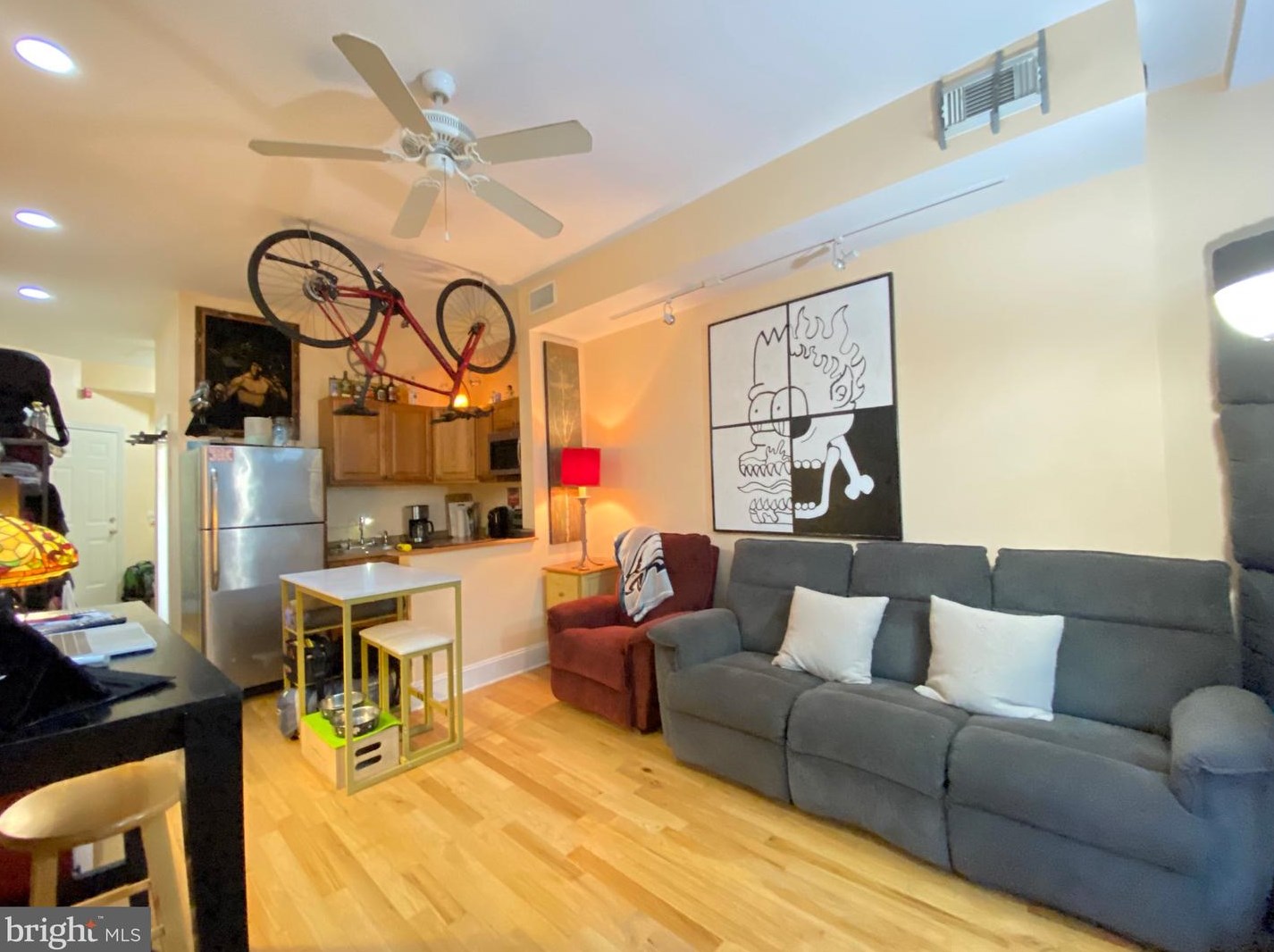 1214 N 5th St #1f, Philadelphia, PA 19122