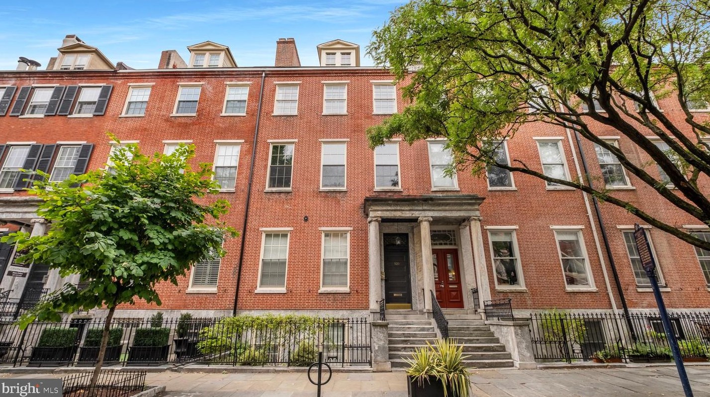 918 Spruce St, Philadelphia PA  19107-6170 exterior