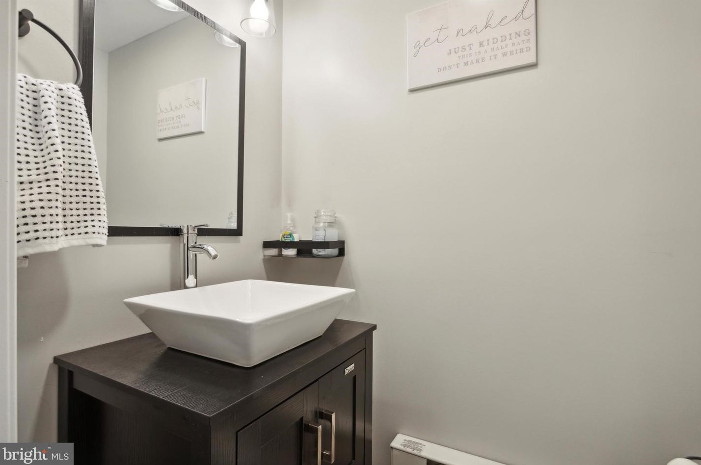 3402 Queen Ln, Philadelphia PA  19129-1441 exterior