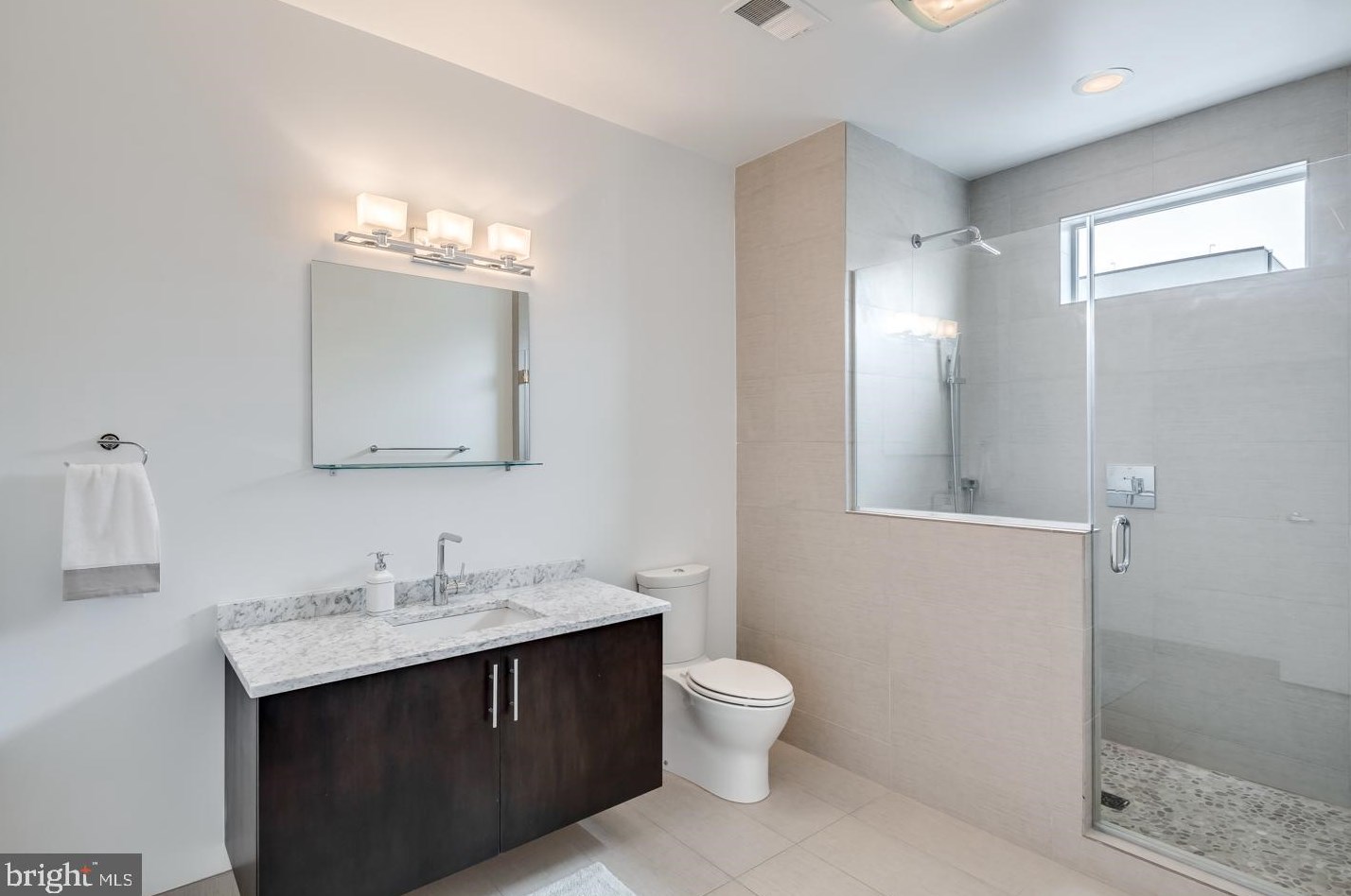 920 S 5th St, Philadelphia, PA 19123