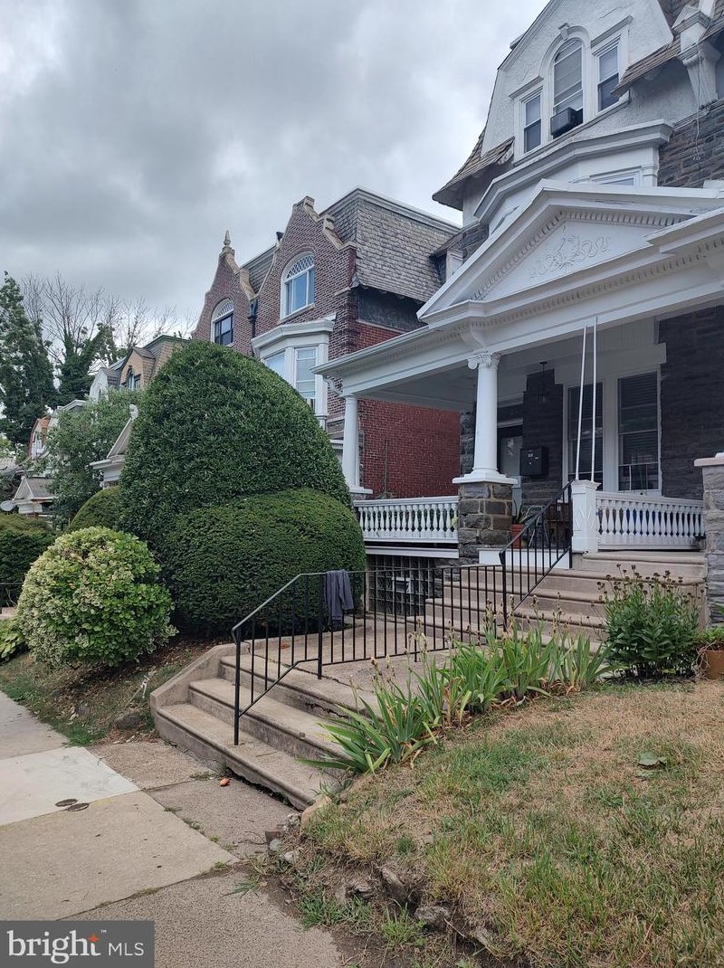 24 Mount Pleasant Ave, Philadelphia, PA 19119-2409