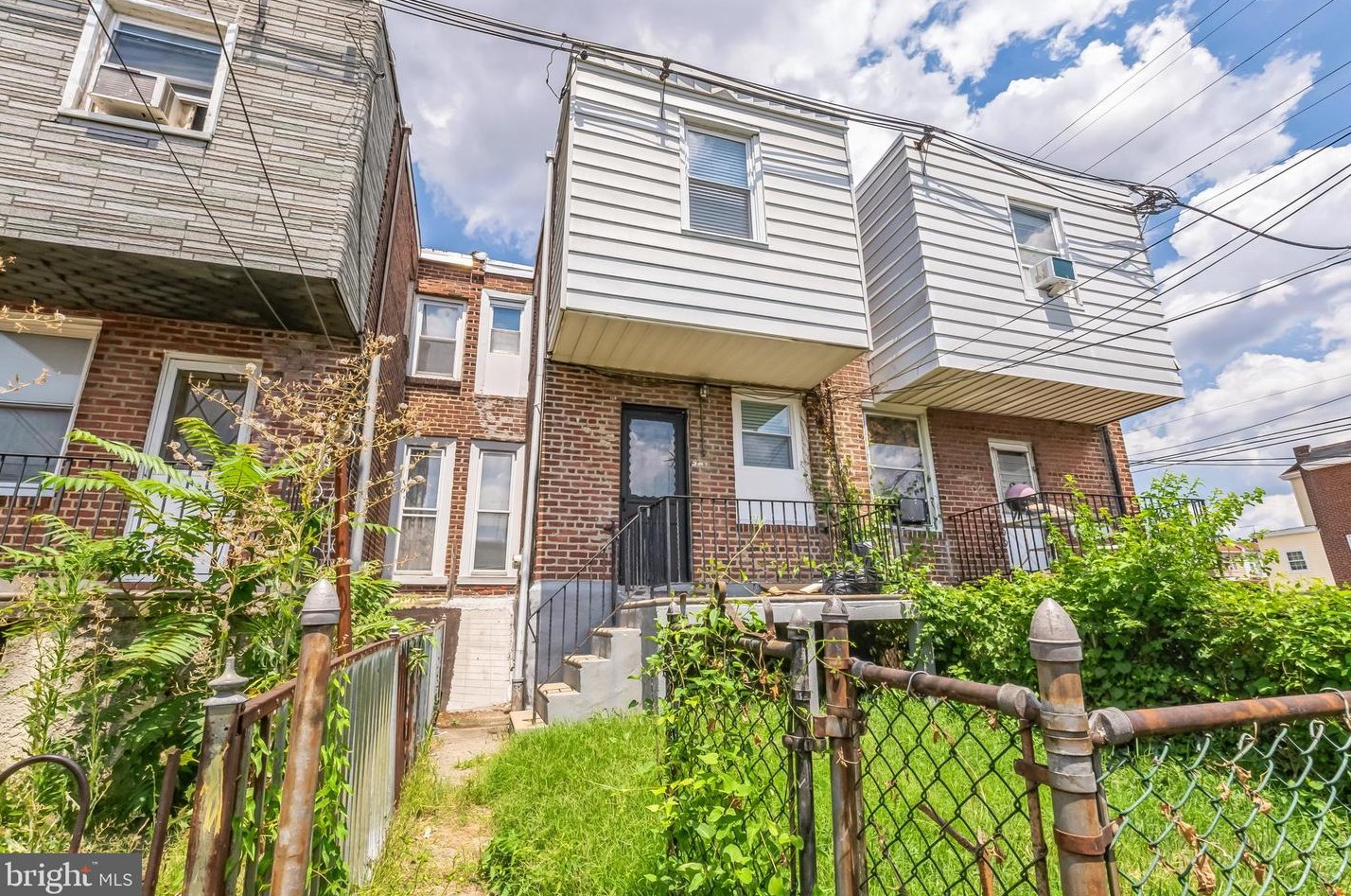 202 Sparks St, Philadelphia PA 19120-1417 exterior