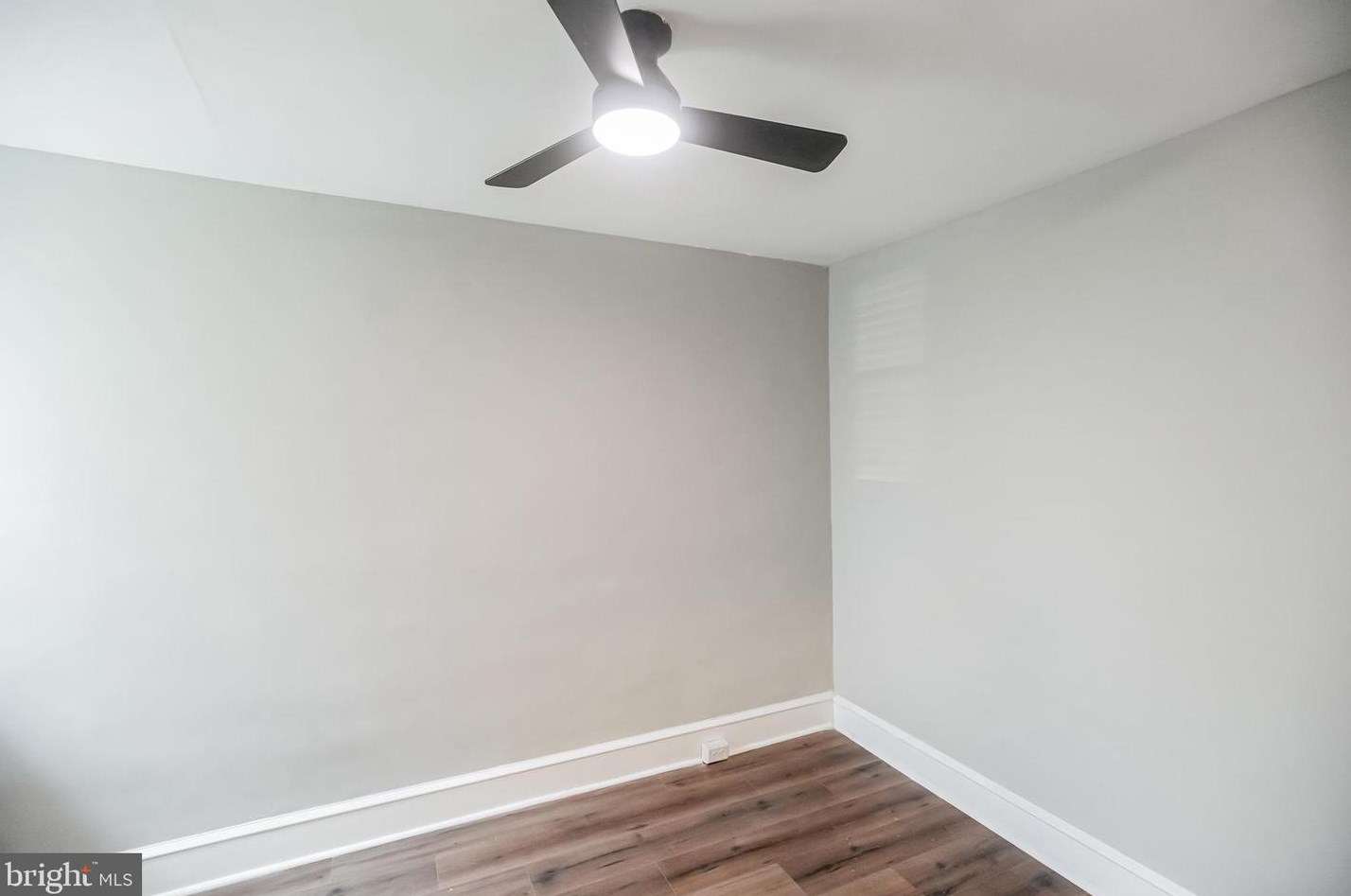 202 Sparks St, Philadelphia PA 19120-1417 exterior