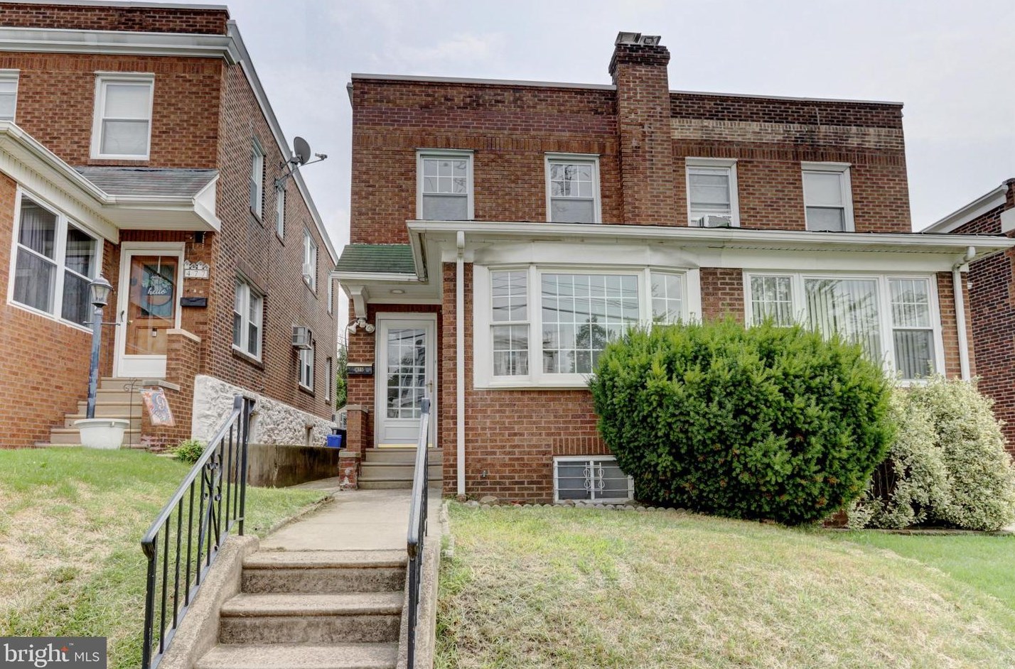 475 Shurs Ln, Philadelphia, PA 19128-3505