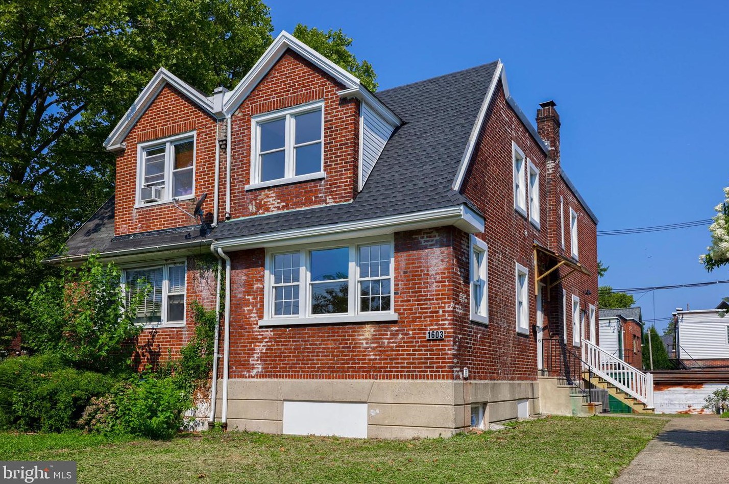 1603 Washington Ln, Philadelphia, PA 19138-1134