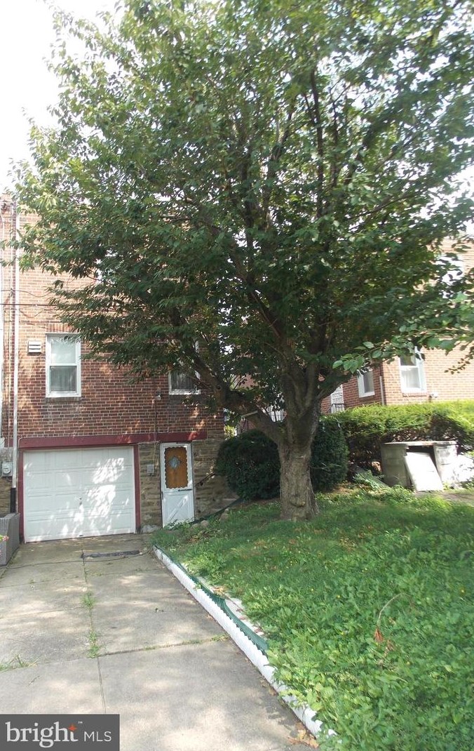 6520 Oxford Ave, Philadelphia, PA 19111-5329