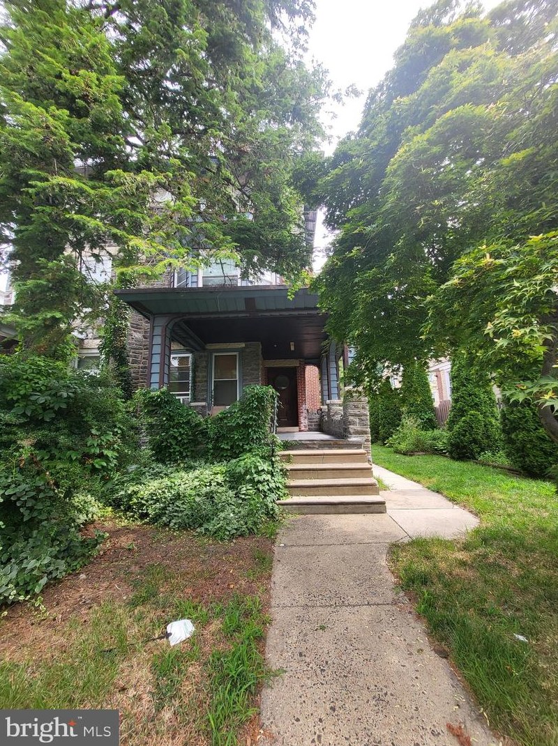 6325 Greene St #2, Philadelphia, PA 19144