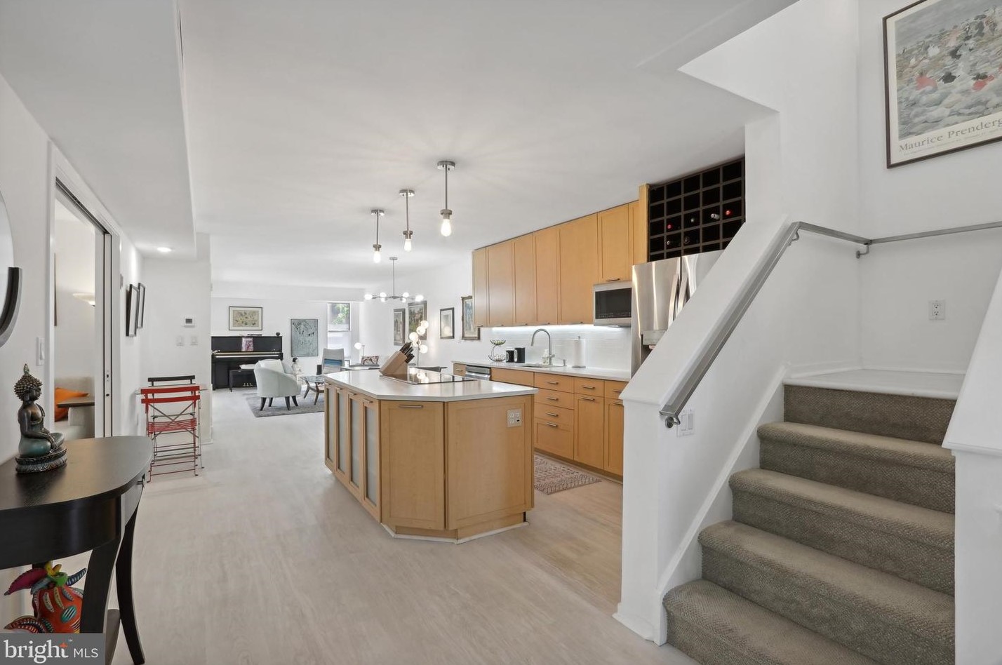 130 Spruce St, Philadelphia PA  19106-4319 exterior