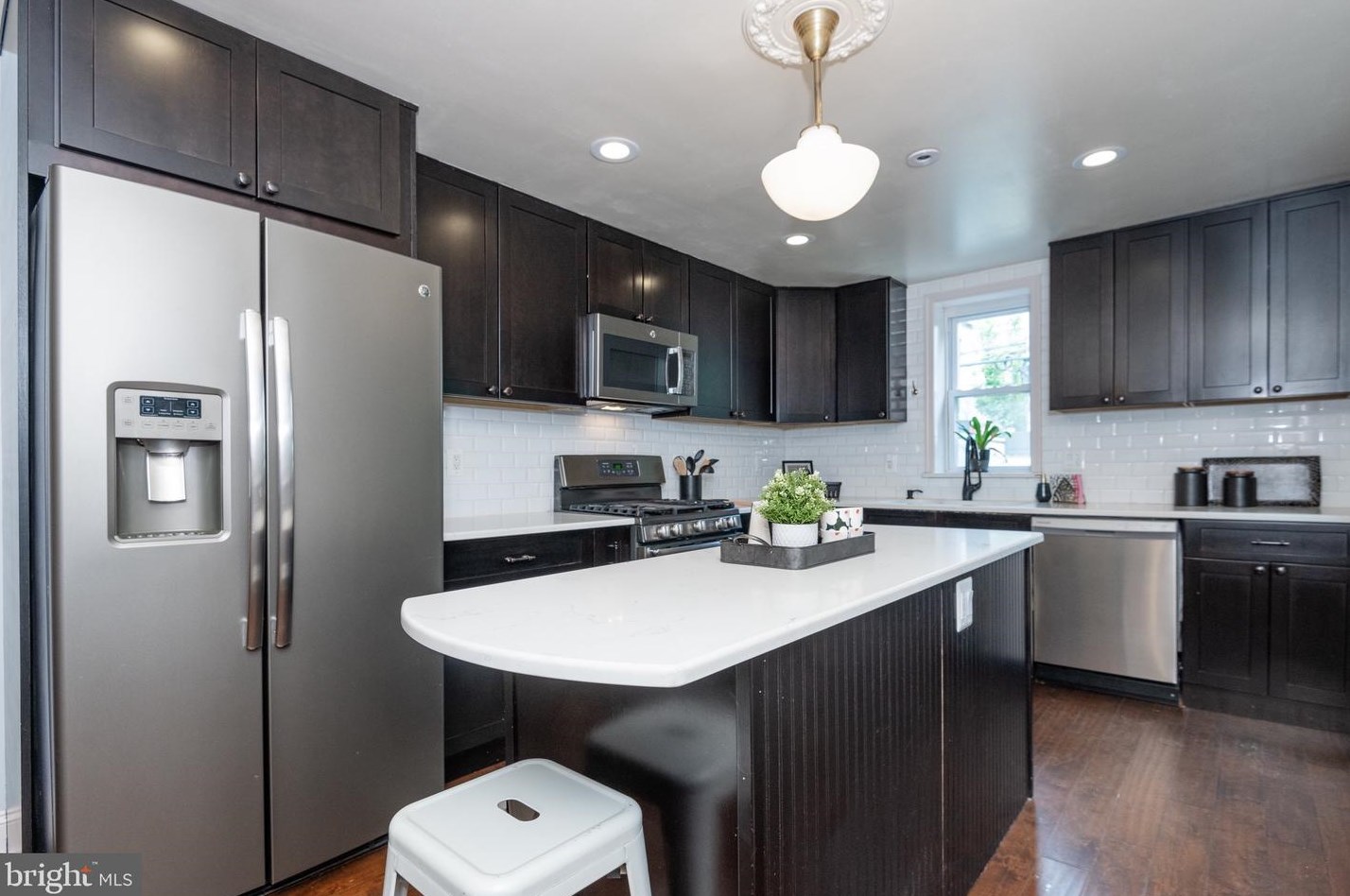 1011 Randolph St, Philadelphia PA  19123-1409 exterior