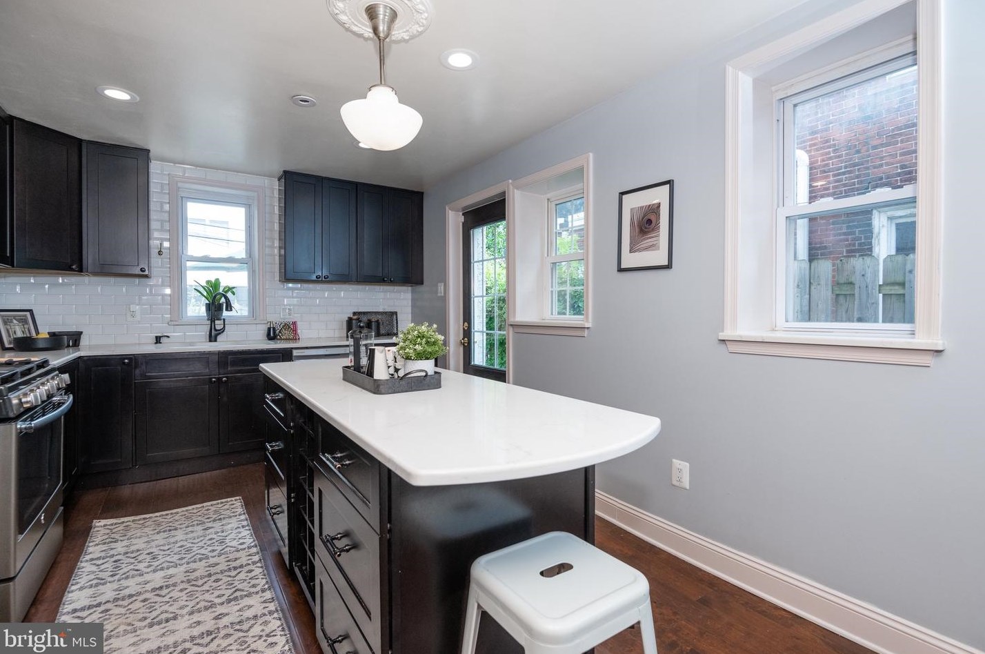 1011 Randolph St, Philadelphia PA  19123-1409 exterior