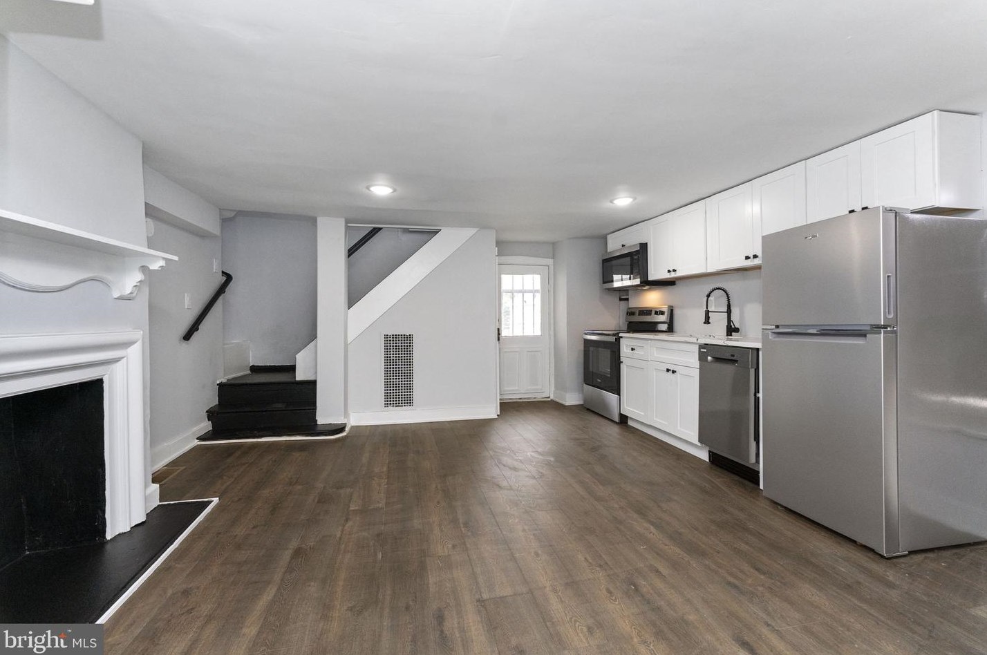 7701 Ridge Ave, Philadelphia, PA 19128
