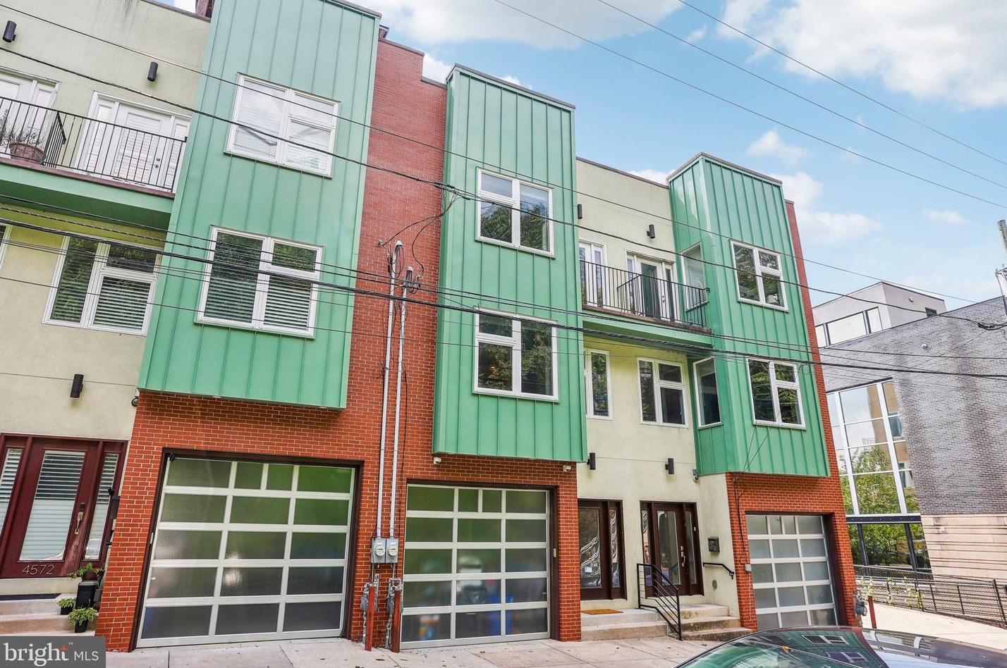 4574 Silverwood St, Philadelphia, PA 19127-1269