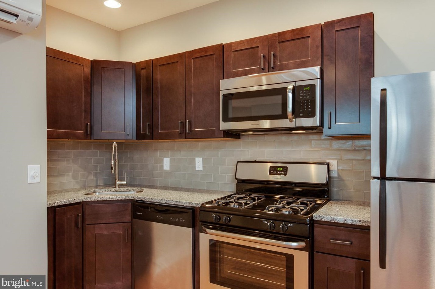 2112 Chancellor St #3, Philadelphia, PA 19103