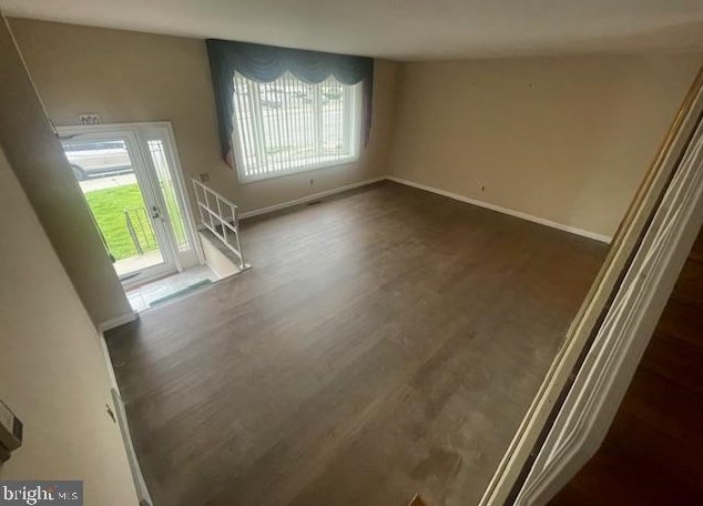 12426 Academy Rd, Philadelphia, PA 19154
