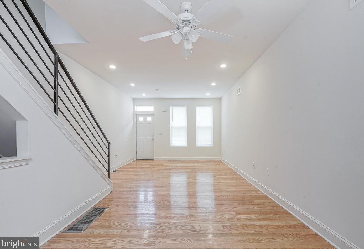 1732 Sigel St, Philadelphia PA  19145-2128 exterior