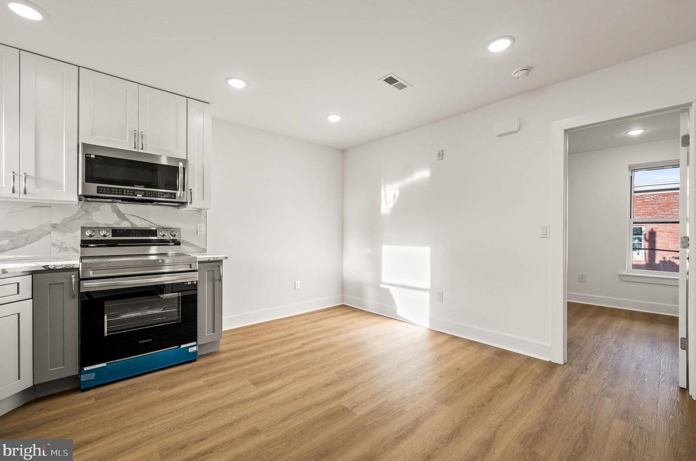 2104 N 8th St #3, Philadelphia, PA 19122