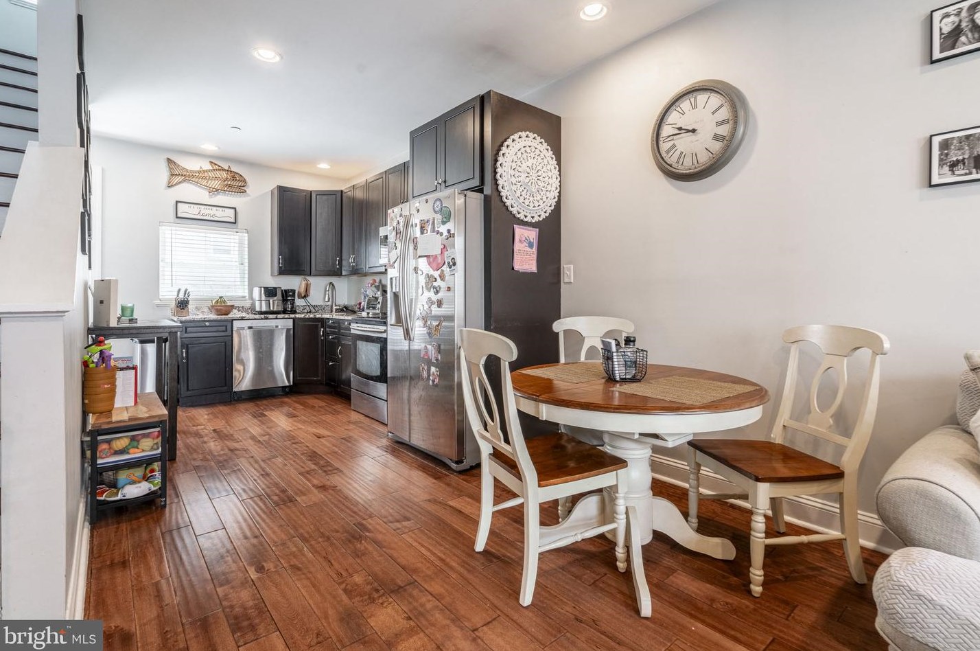 2323 Thompson St, Philadelphia PA  19125-3628 exterior
