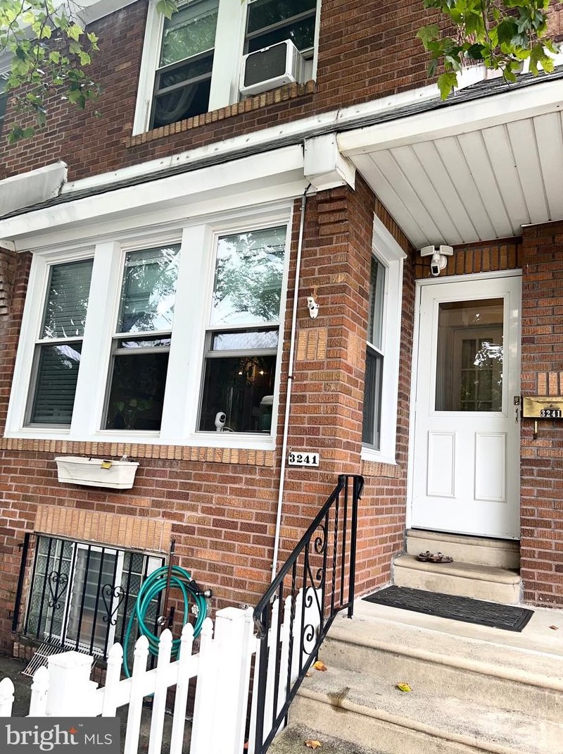 3241 Rawle St, Philadelphia PA  19149-2620 exterior