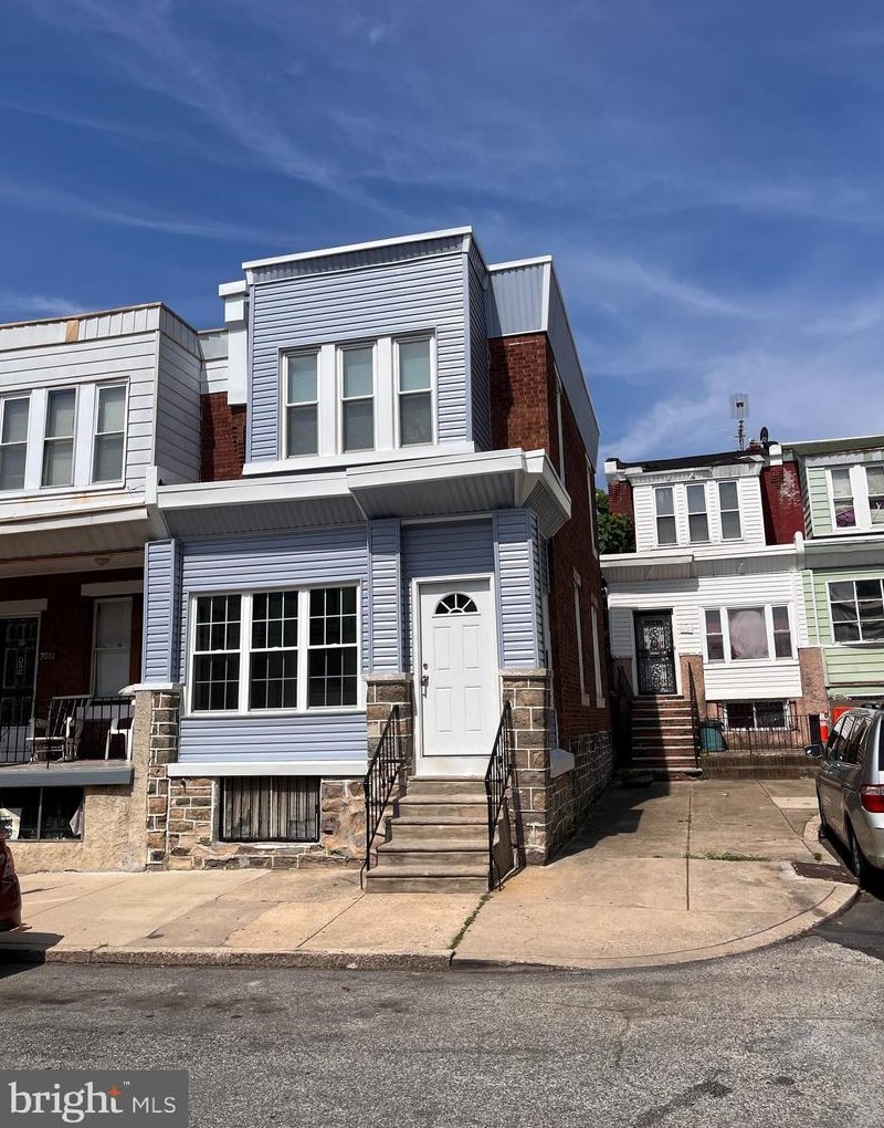 3012 Ringgold St, Philadelphia, PA 19132-1328