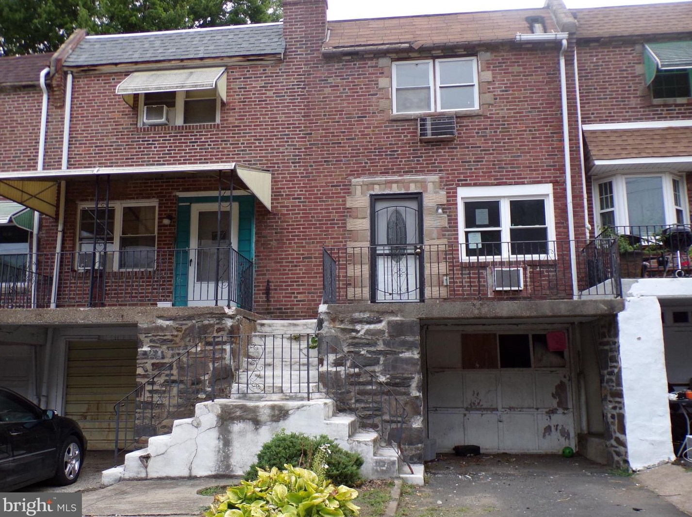 6034 Newtown Ave, Philadelphia, PA 19111-5918
