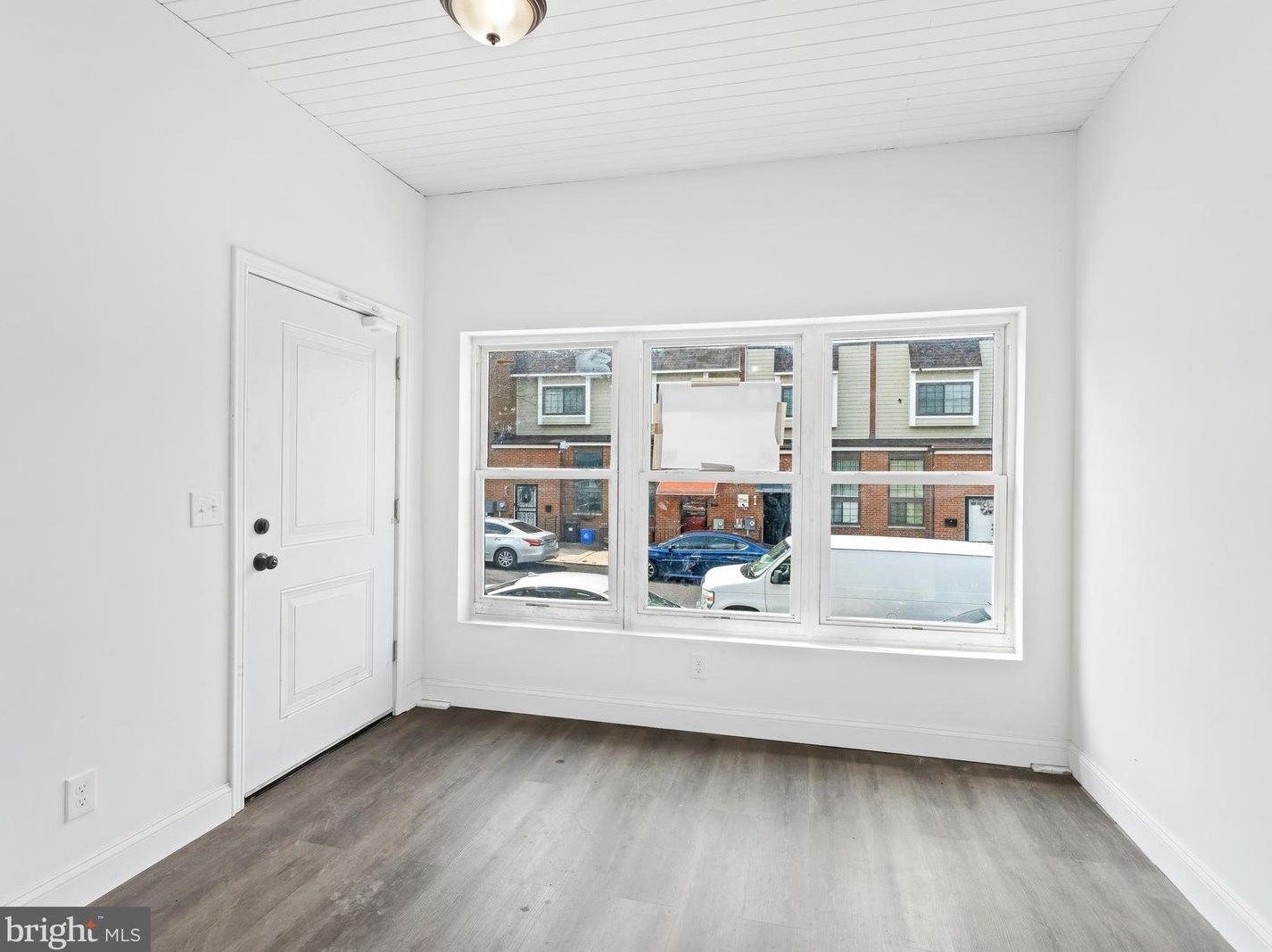 6217 Pine St, Philadelphia, PA 19143-1027