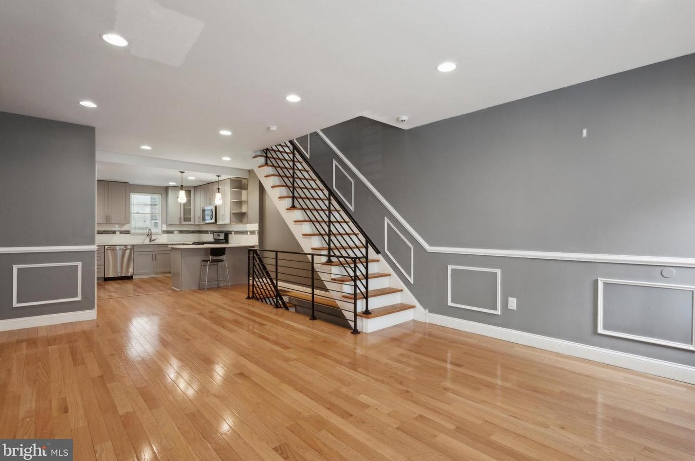 2504 Manton St, Philadelphia, PA 19146