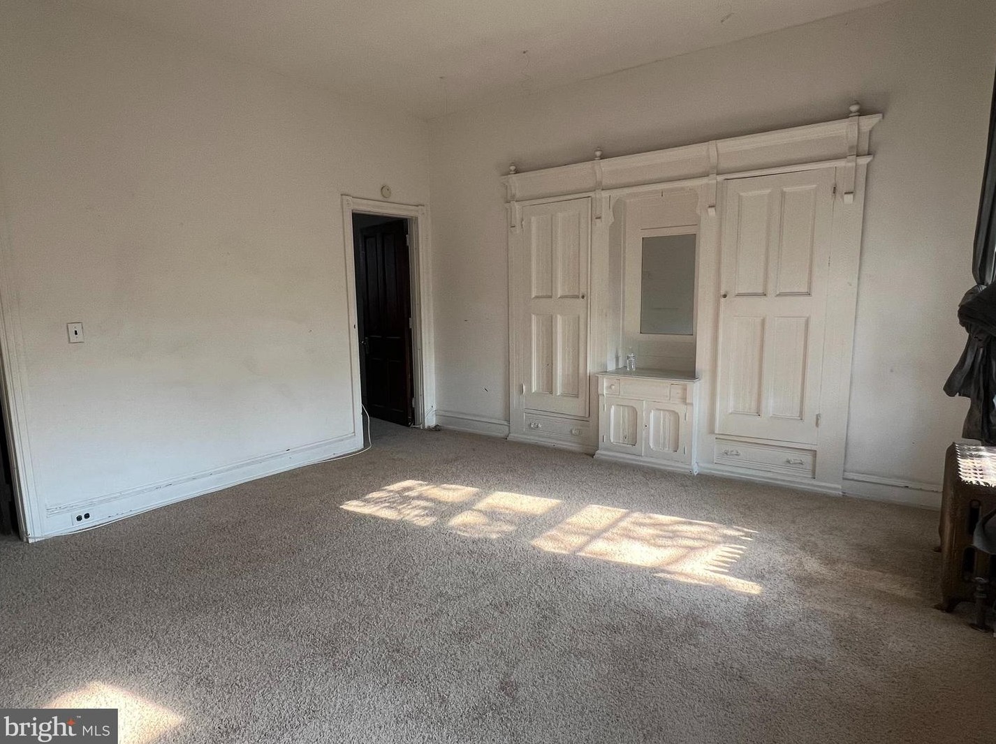 1815 S Broad St #3, Philadelphia, PA 19148
