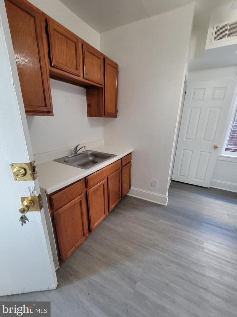 4241 W Stiles St #3, Philadelphia, PA 19104