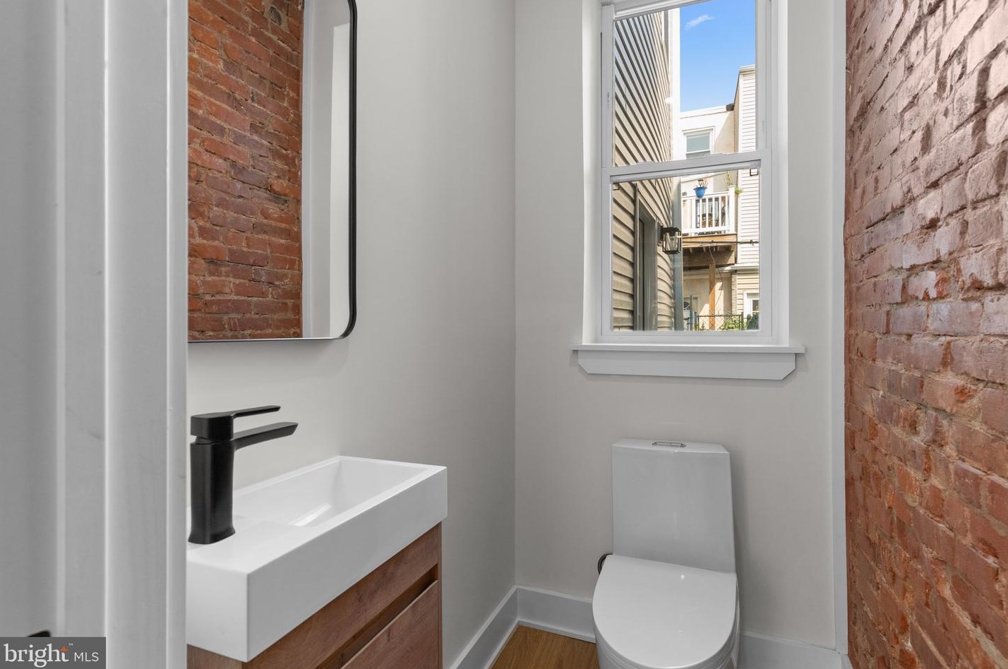 837 Mercer St, Philadelphia PA  19125-3518 exterior