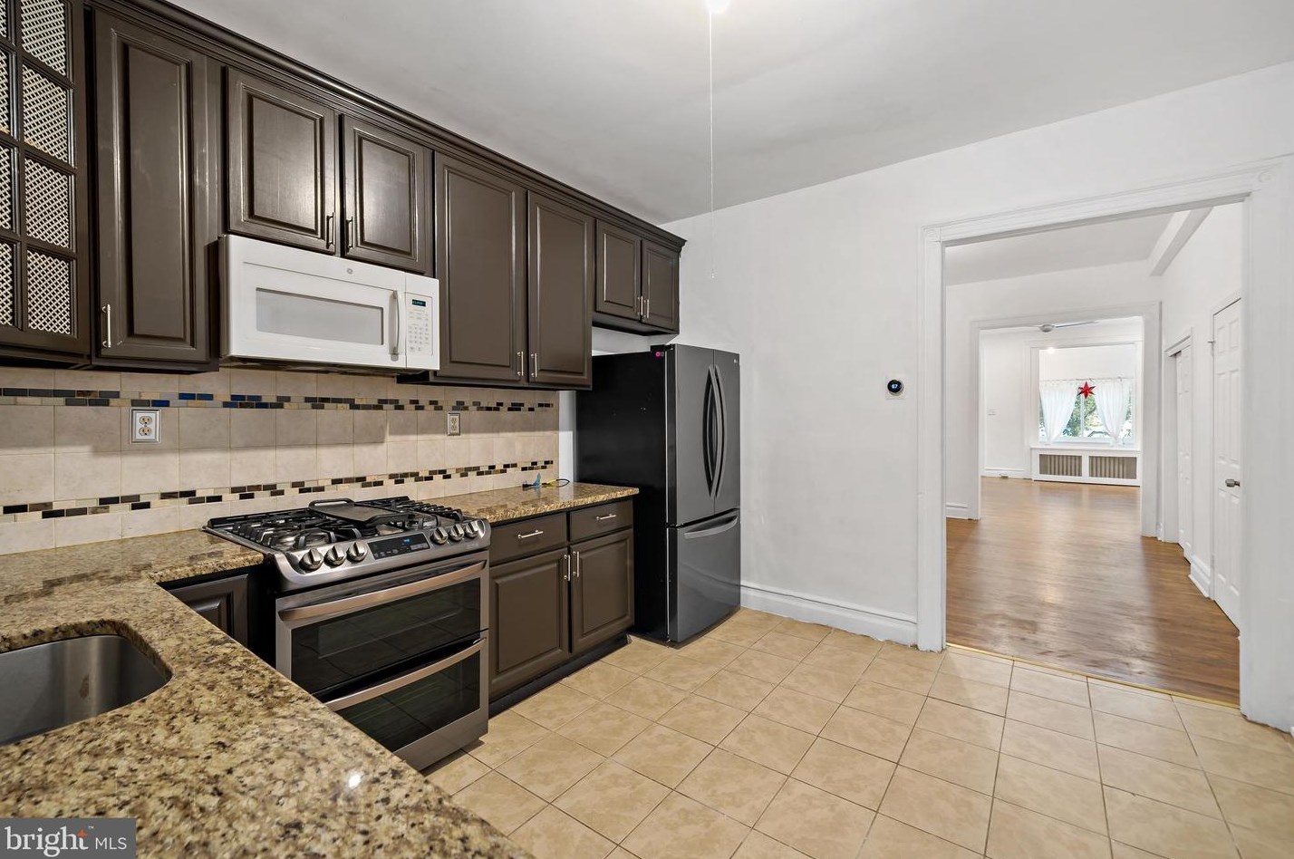 1702 Mifflin St, Philadelphia PA 19148-1903 exterior