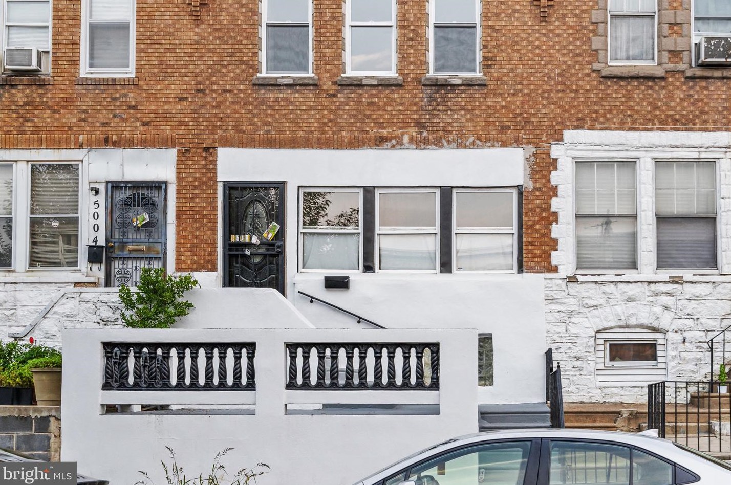 5006 Rosehill St, Philadelphia, PA 19120-3939