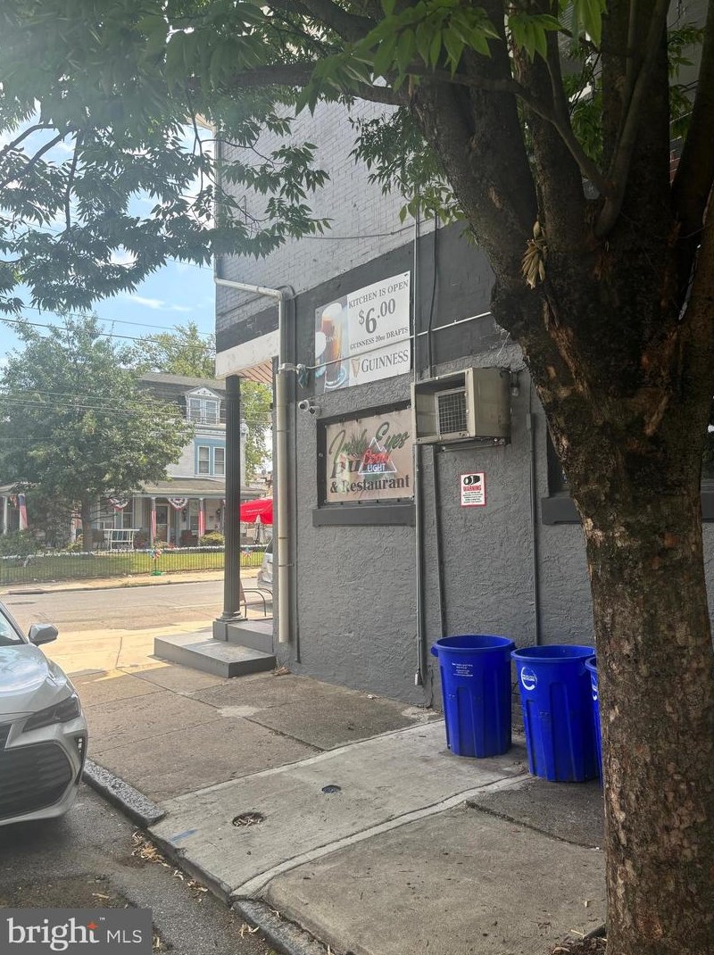 4742 Richmond St, Philadelphia, PA 19137-2217