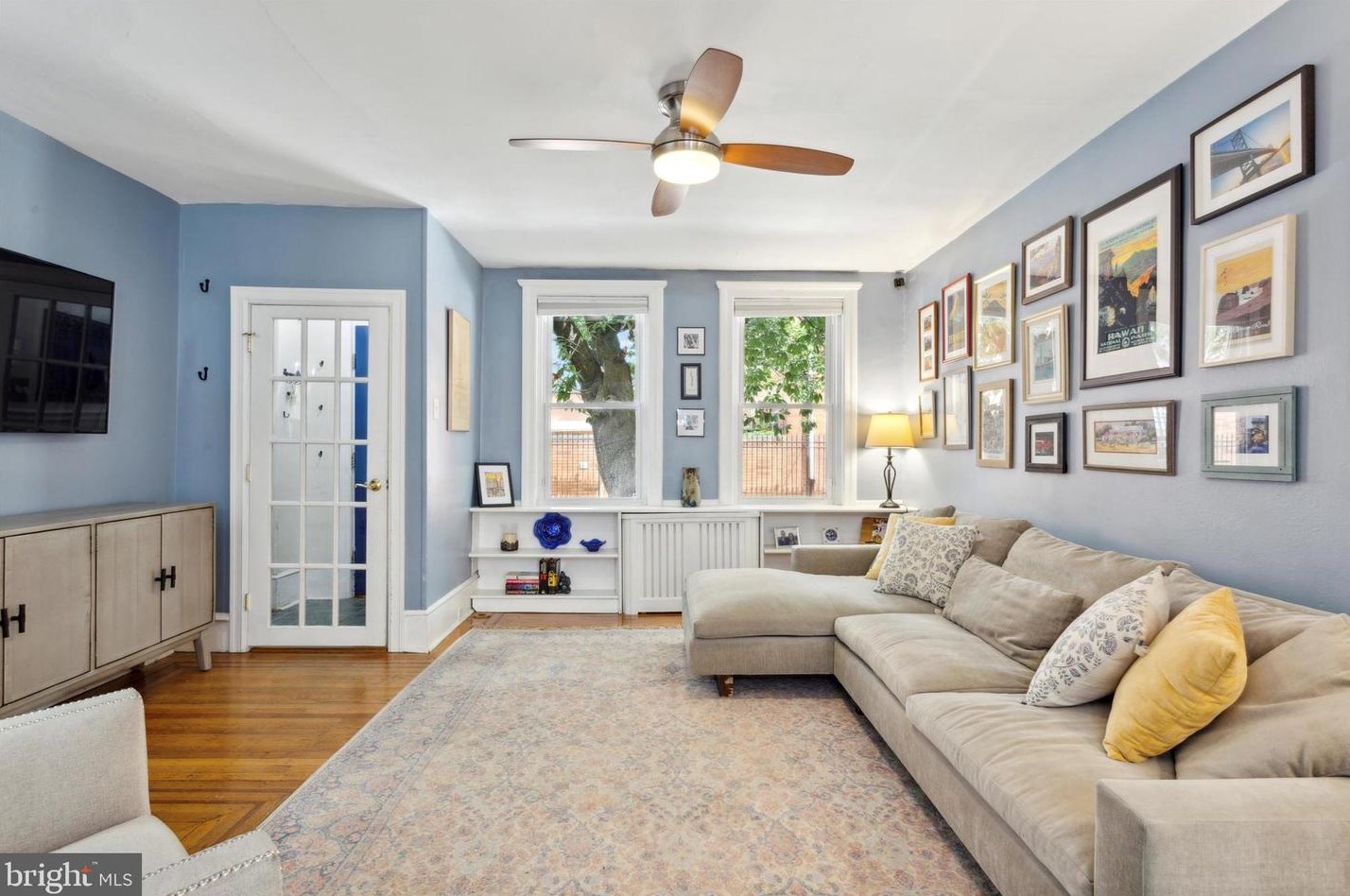 2104 Pemberton St, Philadelphia, PA 19146