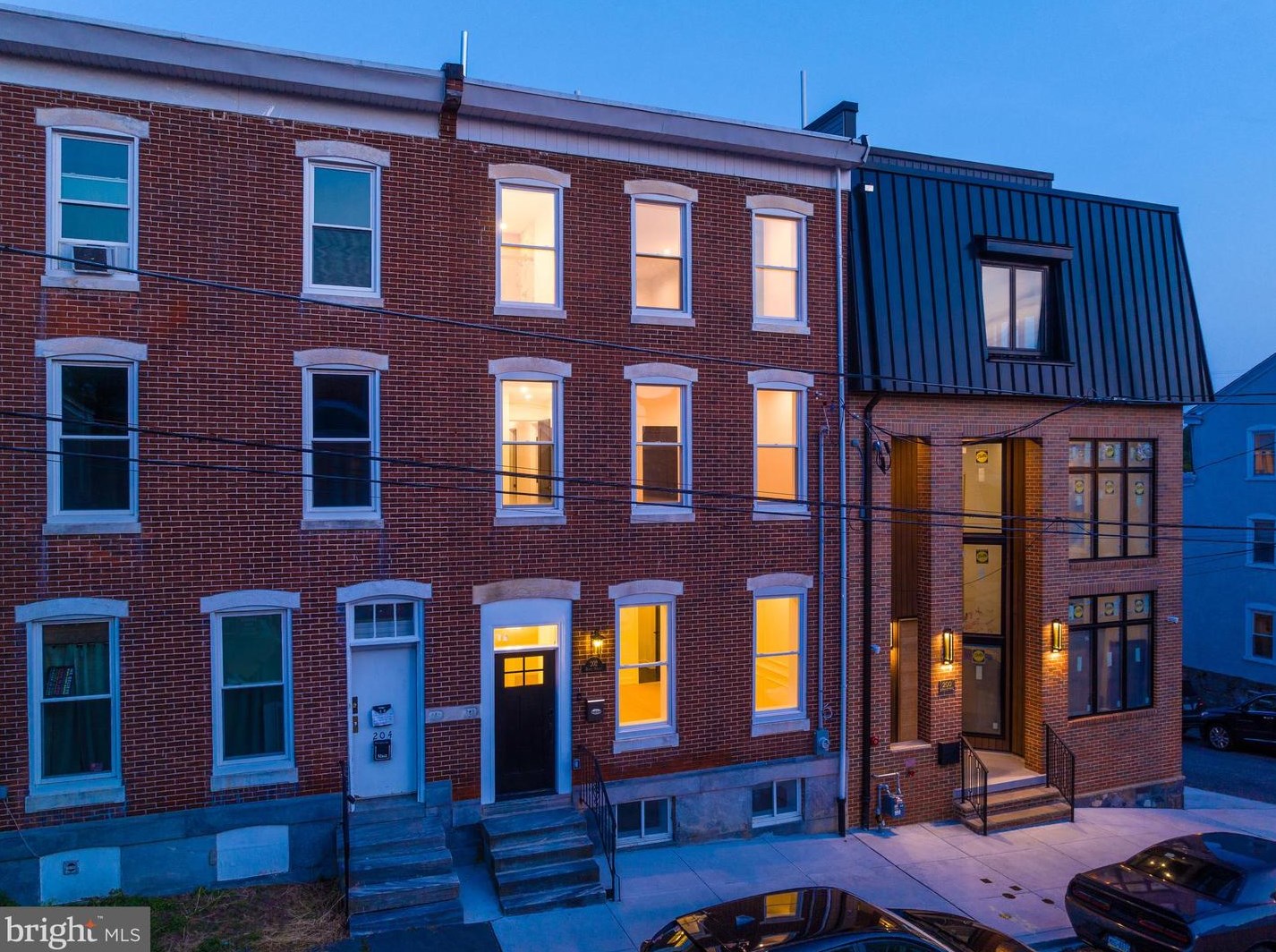 202 Ripka St, Philadelphia PA  19127-1104 exterior
