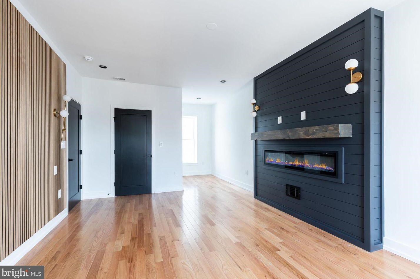 202 Ripka St, Philadelphia PA  19127-1104 exterior