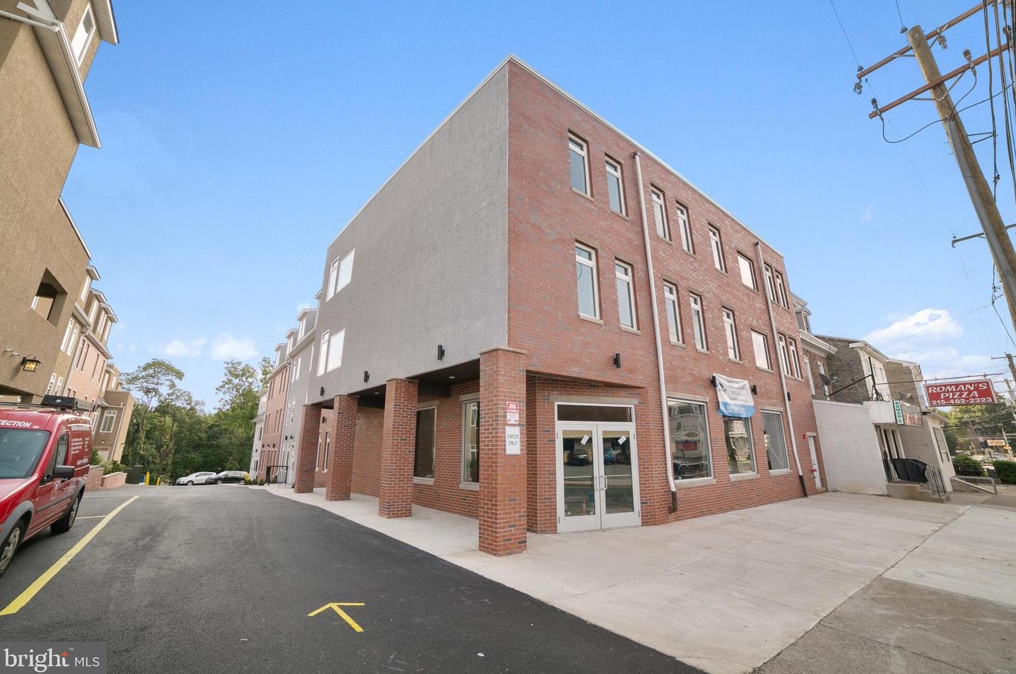 6615 Ridge Ave, Philadelphia PA  19128-2428 exterior