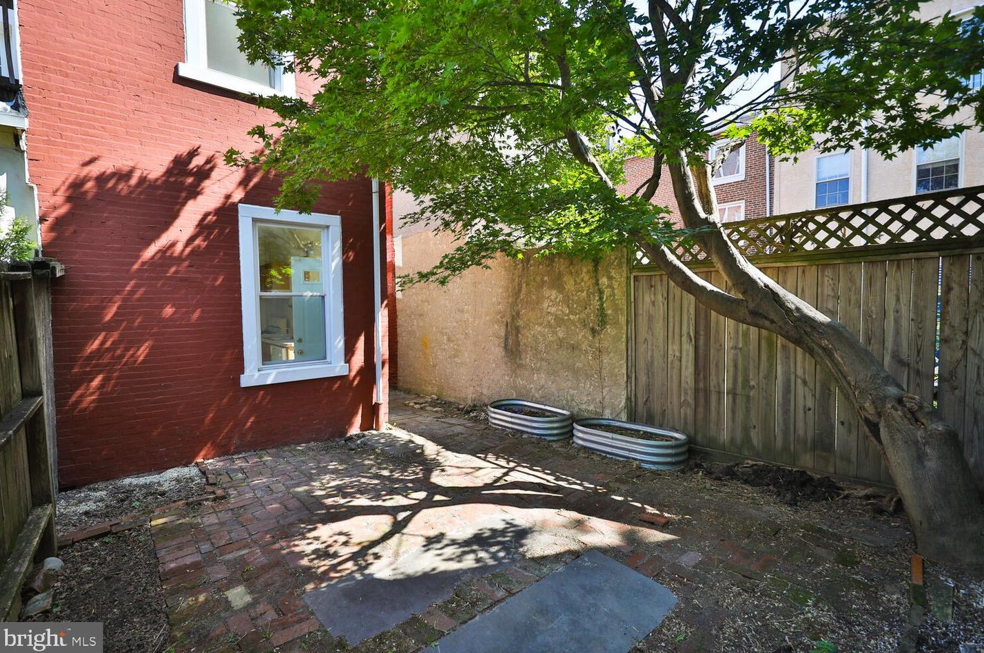 428 W George St, Philadelphia, PA 19123