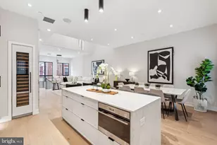 338 S Hicks St, Philadelphia, PA 19102 - Photo 4