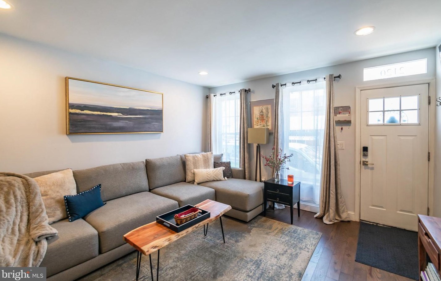2120 Manton St, Philadelphia, PA 19146