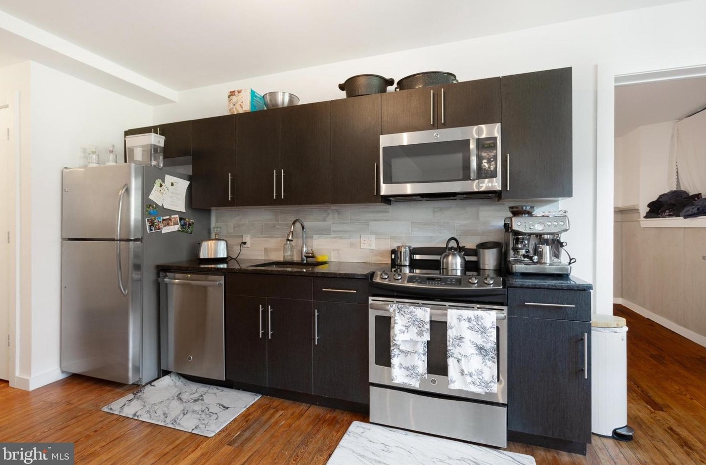 2321 Fitzwater St #203, Philadelphia, PA 19146
